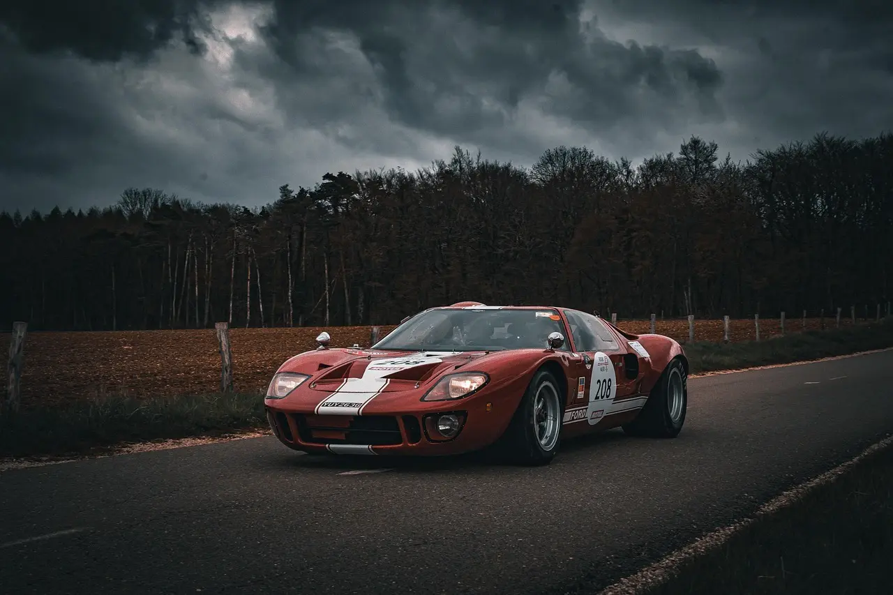 10 biloplevelser på racerbane i Danmark til ham