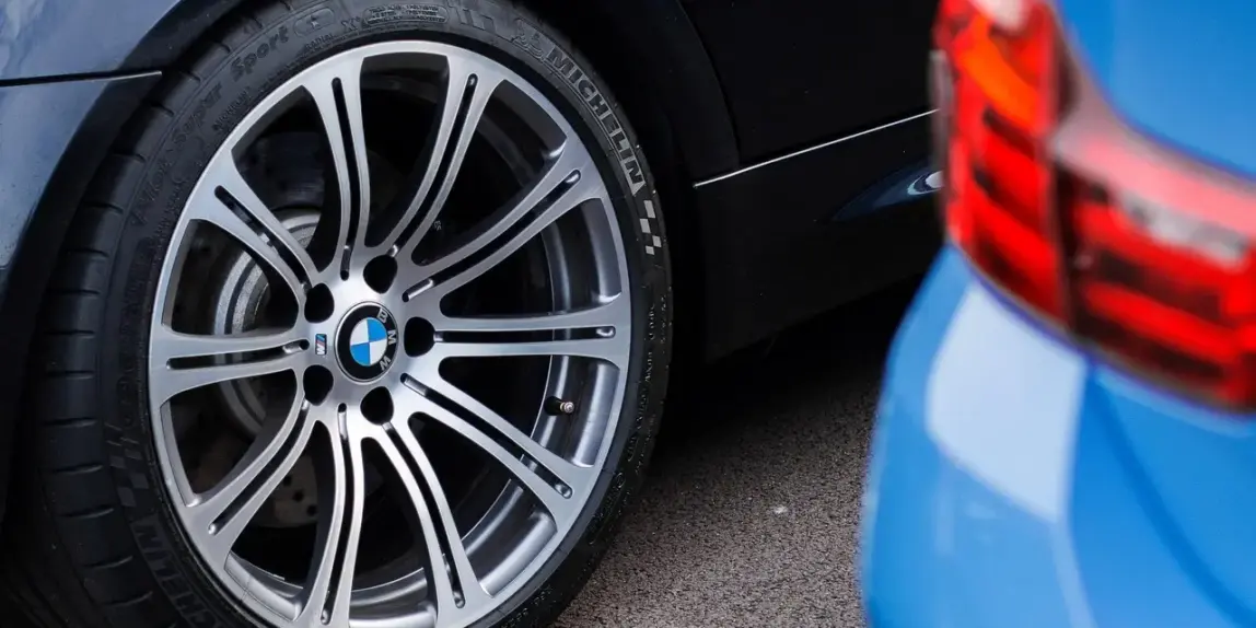 7 USB-C-hubs til MacBook med M3-chip, der understøtter to skærme