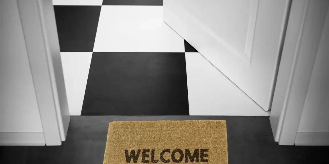 Hvilken dørmåtte skraber mest snavs af vinterstøvlerne?